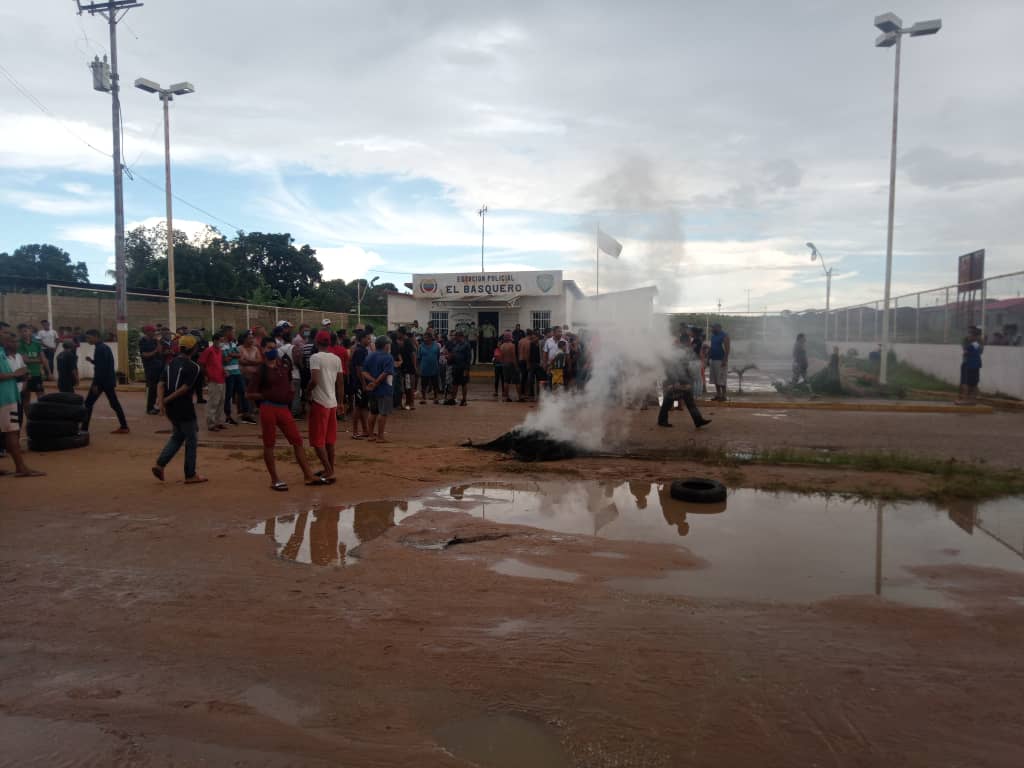 Protesta vecinal por detención de chatarreros dejó un herido por&nbsp;perdigones