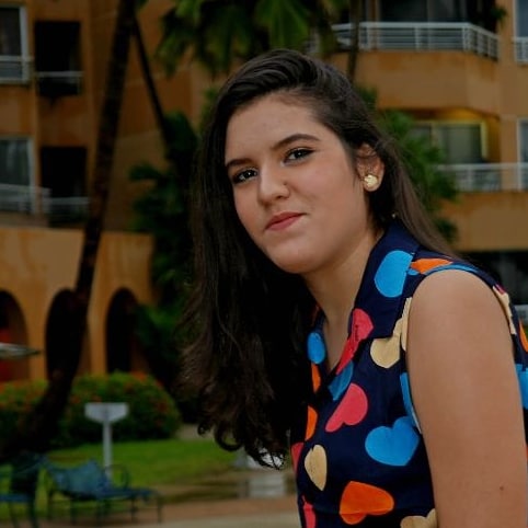 Joven con discapacidad motora inspira desde sus redes como modelo&nbsp;⠀