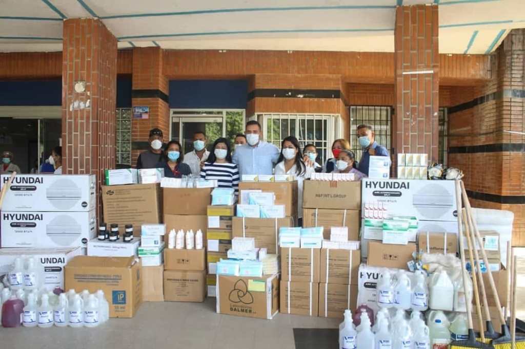 Entregan nueva dotación equipos e insumos al hospital Razetti de&nbsp;Barcelona