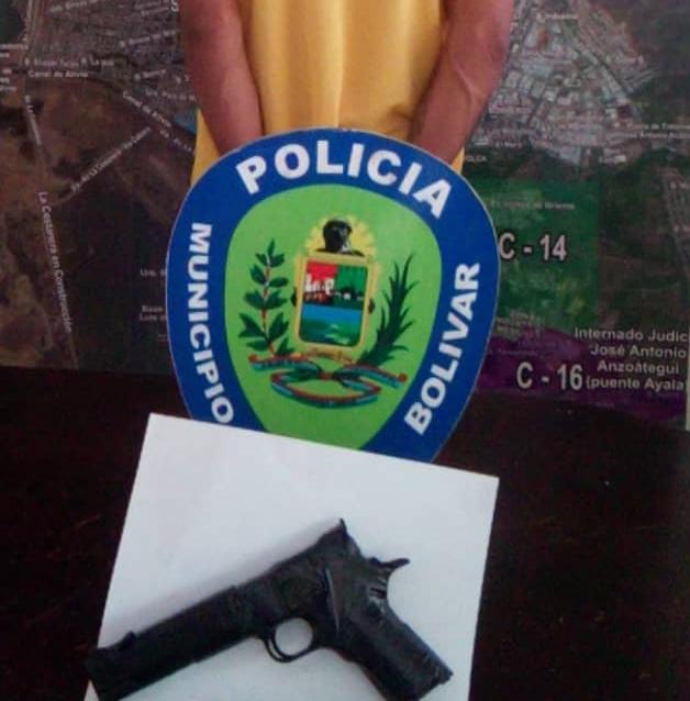 Aprehendido sujeto por porte ilícito de arma en&nbsp;Barcelona