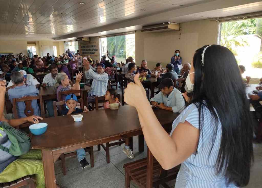 Yemdy de Raydan: Alimentando Esperanza continúa llevando platos de comida a sectores de El&nbsp;Tigre