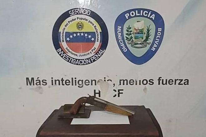 Detenido adolescente en Barcelona por porte ilícito de&nbsp;arma