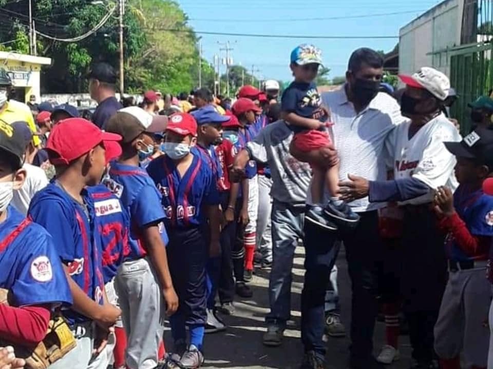 Inaugurado campeonato de béisbol menor en Peñalver 