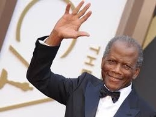 Muere a los 94 años Sidney Poitier, el actor que rompió la barrera del color en&nbsp;Hollywood