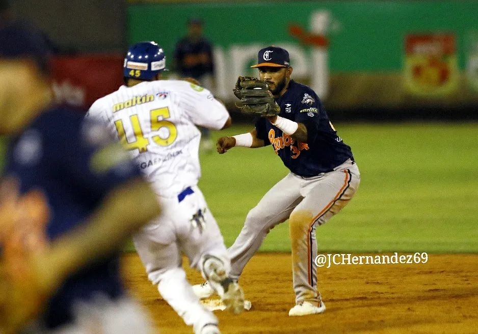 Magallanes empató la serie en un cuarto juego de&nbsp;«infarto»
