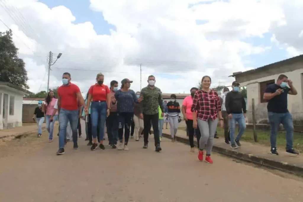 Gobernador dotó escuelas y hospitales de San&nbsp;Mateo