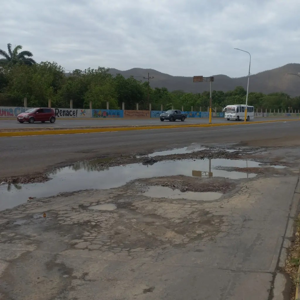 Huecos y bote de agua afectan a habitantes de Cerro Amarillo en Puerto La&nbsp;Cruz