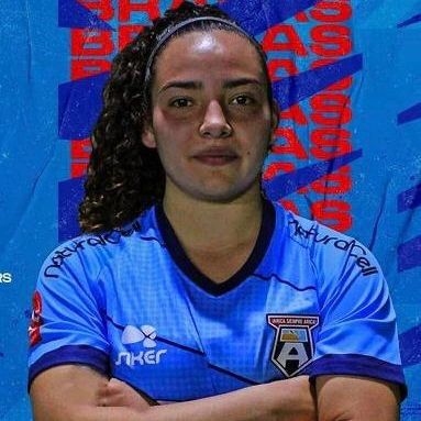 Futbolista venezolana pasó de vender «choclos» en Perú a Meyer goles en&nbsp;Chile