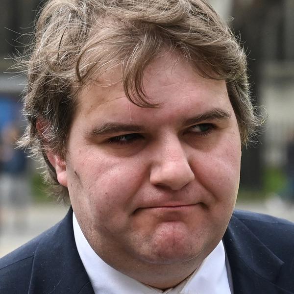 Diputado conservador británico revela en Twitter que es&nbsp;Trans