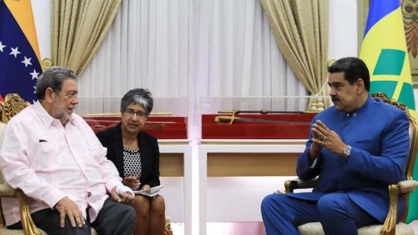 Venezuela cancela deuda de San Vicente y las Granadinas con&nbsp;PetroCaribe