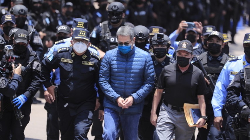 Inicia la extradición a EEUU del expresidente hondureño Juan&nbsp;Hernández
