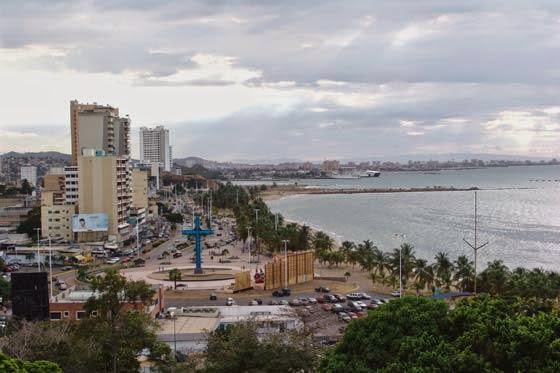 Joven en situación de calle mantiene azotados a comerciantes de la avenida Municipal de Puerto La&nbsp;Cruz