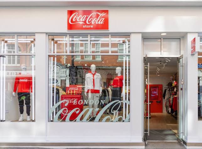 Coca-Cola abre su primera tienda de ropa en&nbsp;Londres