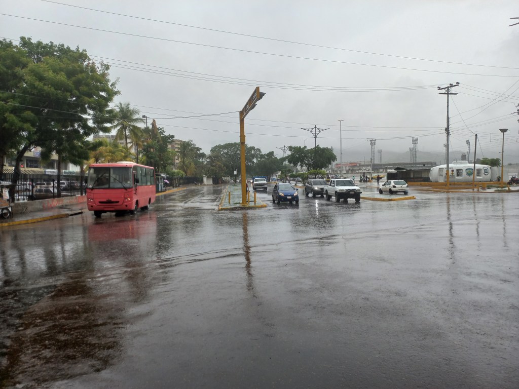 Onda Tropical N°1 se desplaza hacia el&nbsp;centro