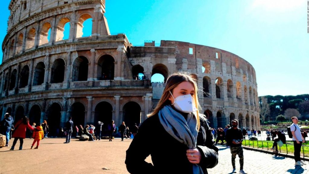 Italia dice adiós a la mascarilla excepto en transporte público y&nbsp;hospitales