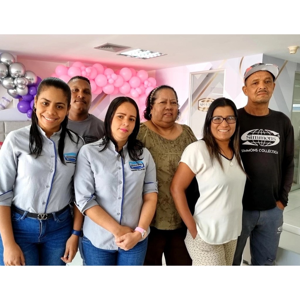 Comenzó hace 30 años como recepcionista en Simmons Collection y actualmente es franquiciada de la marca en&nbsp;Lechería