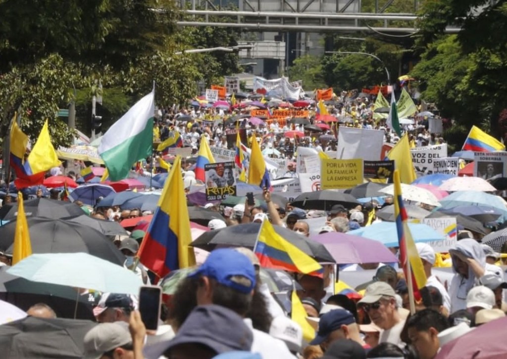 Marchas contra reformas del gobierno de Gustavo&nbsp;Petro