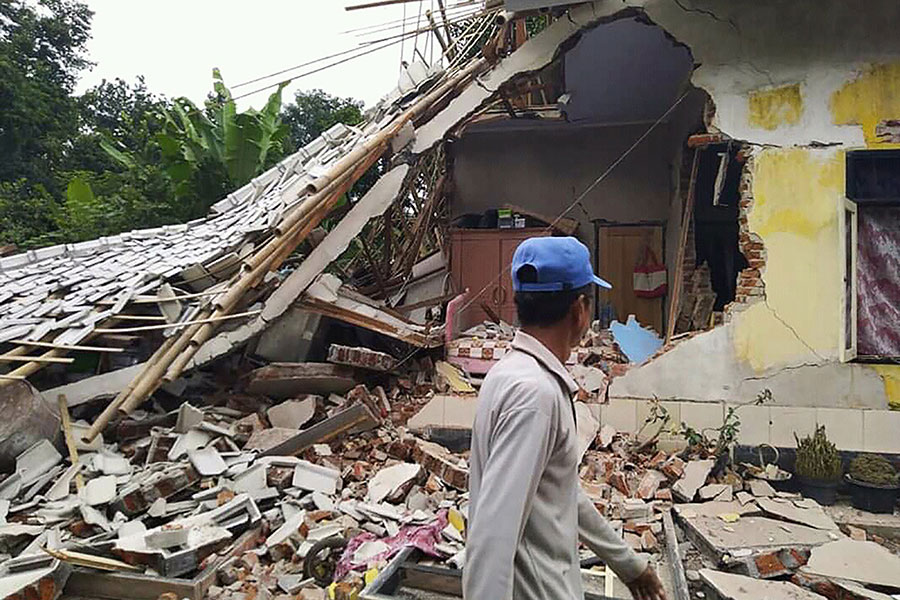Al menos 56 muertos en Indonesia tras sismo de 5.6&nbsp;grados