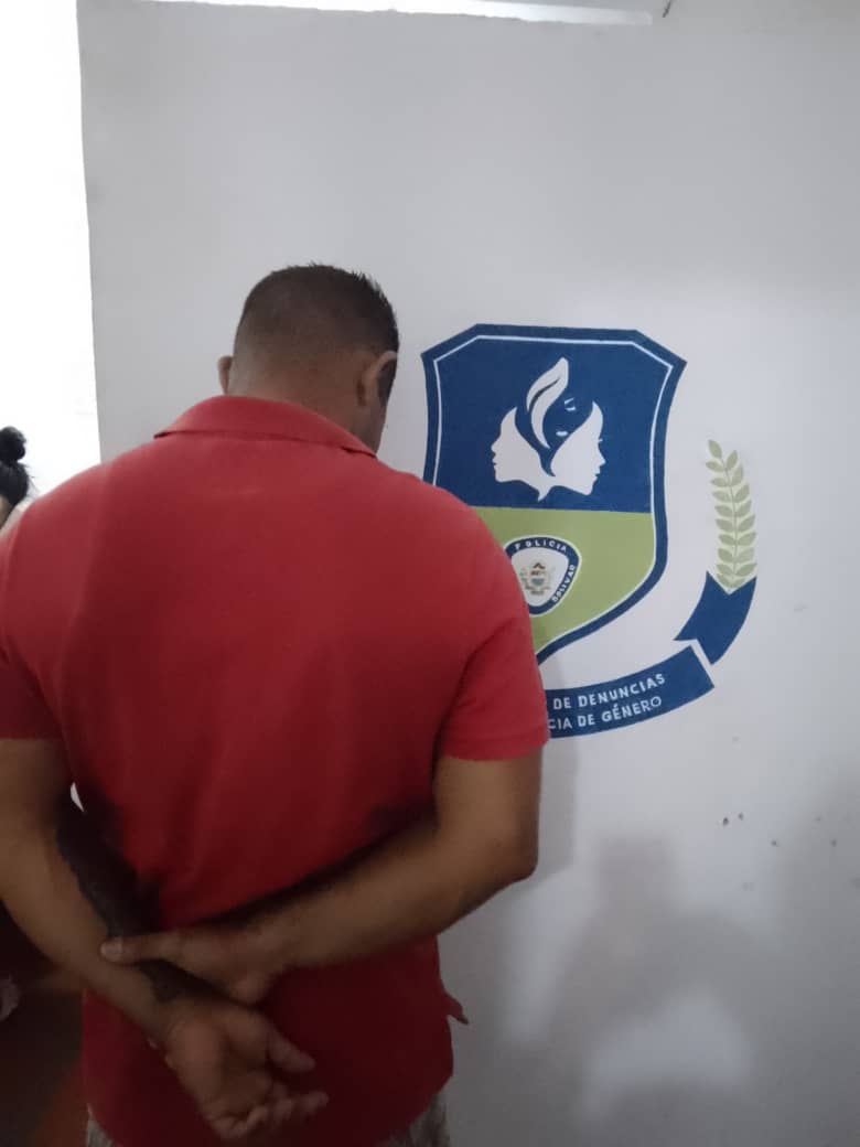 Aprehendido hombre involucrado en violencia física, psicológica, acoso y&nbsp;hostigamiento