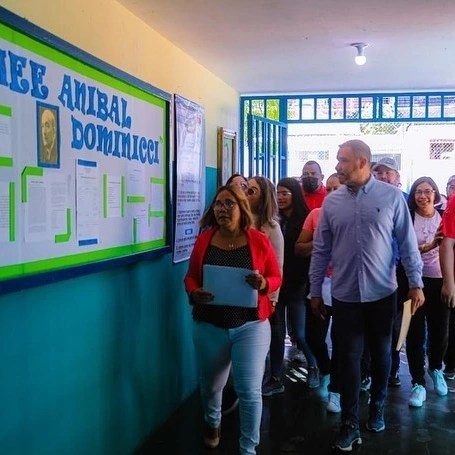 Entregan totalmente renovada la U.E. Aníbal Dominicci de&nbsp;Pozuelos