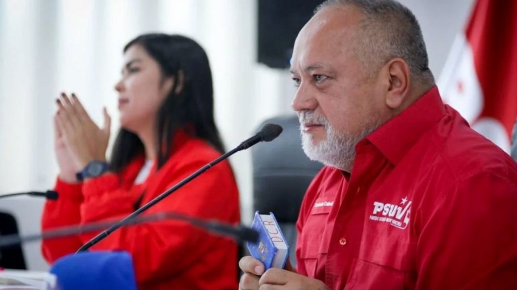 Cabello sobre el salario: Todos estamos descontentos, pero eso es culpa de las&nbsp;sanciones