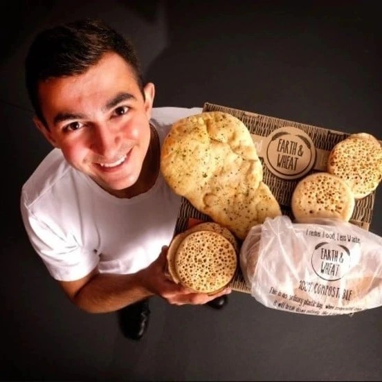 Tiene 21 años y gana 1 millón de dólares por mes vendiendo alimentos que otros&nbsp;descartan