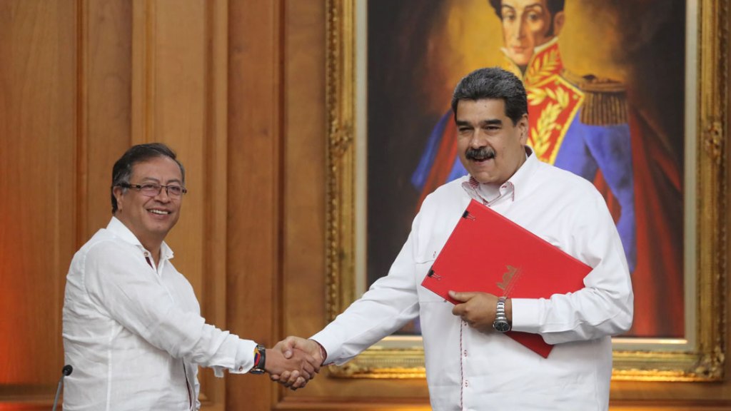 Presidente Petro viaja a Caracas para una «reunión bilateral extraordinaria» con&nbsp;Maduro