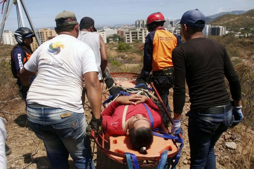 Realizan curso de Rescate con Cuerdas en Zonas Escarpadas de&nbsp;Barcelona