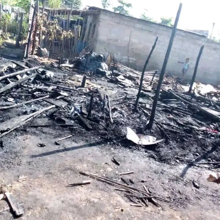 Tres hermanitos murieron en un incendio mientras su mamá estaba en una&nbsp;fiesta