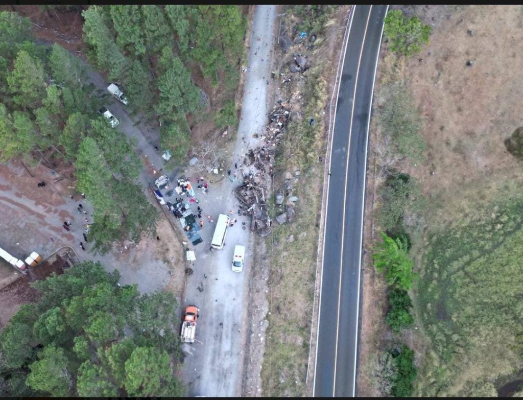 Aumenta a 39 el número de fallecidos en accidente de bus con inmigrantes del&nbsp;Darien