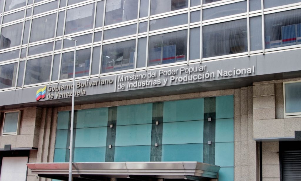 Ministerio de Industrias revisa proyecto para la construcción de un complejo industrial&nbsp;farmacéutico