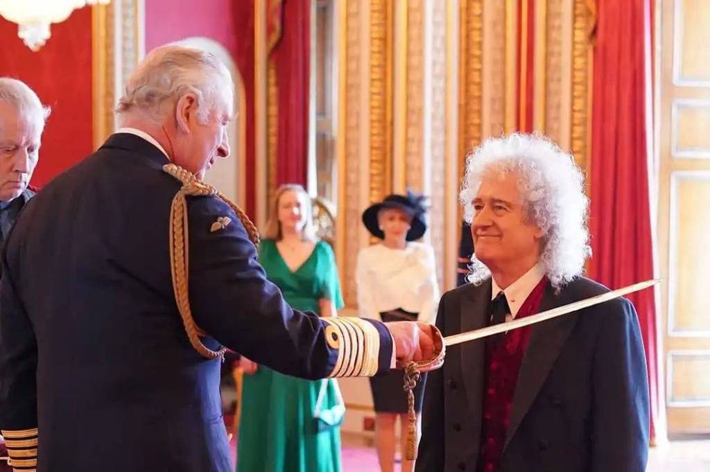 El rey Carlos III nombra caballero a Brian May, guitarrista de&nbsp;Queen