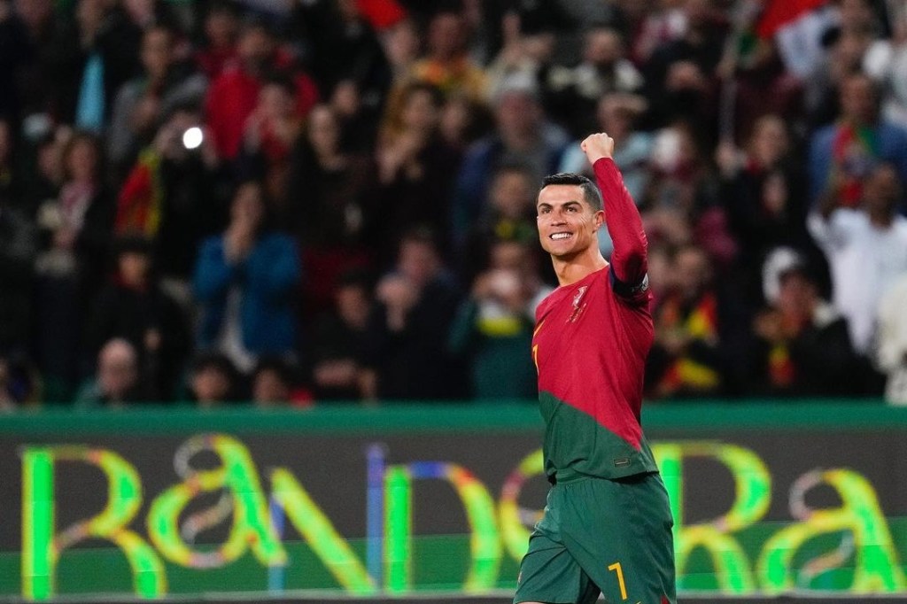Cristiano Ronaldo regresó a la selección de Portugal con dos goles y&nbsp;récord