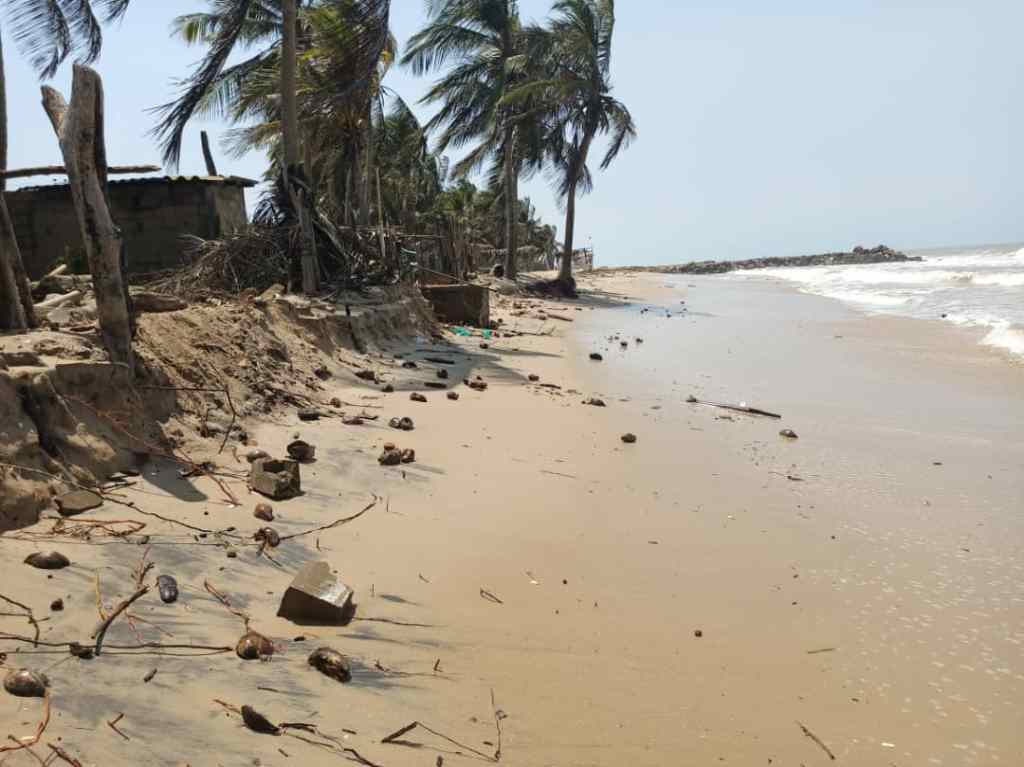 Piden construir rompeolas en El Hatillo y La&nbsp;Cerca