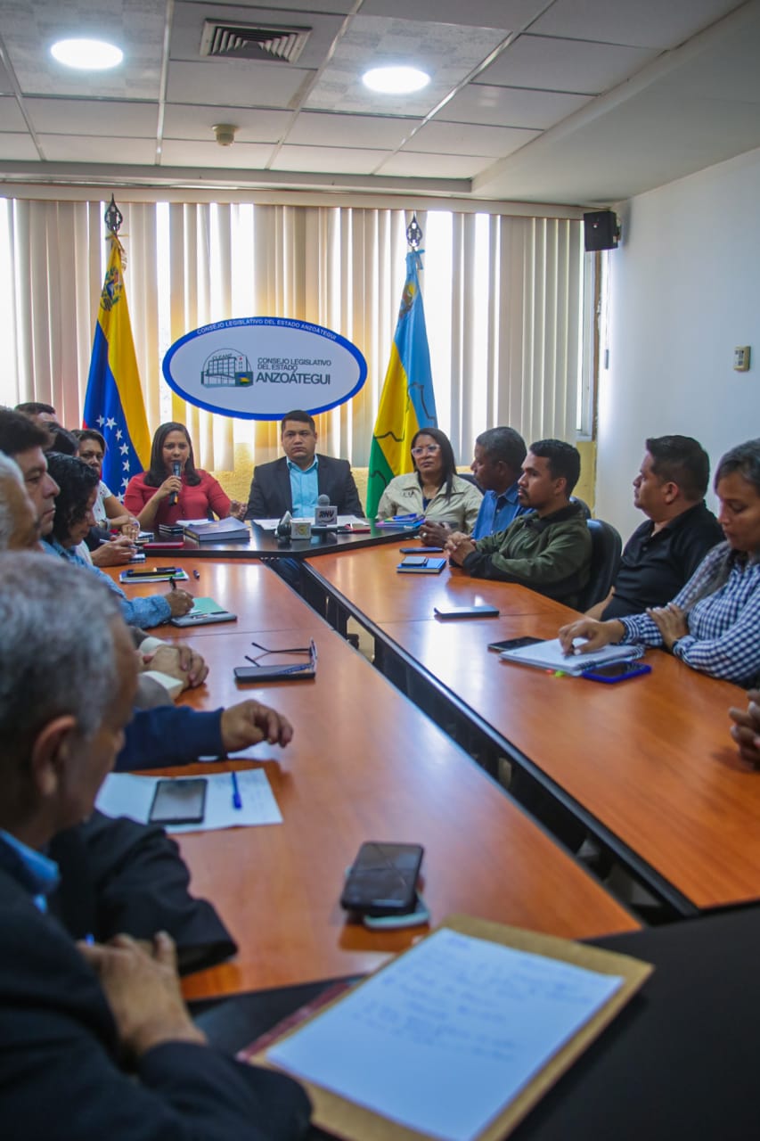 Instalada en el Cleanz comisión que analizará gestión 2022 del&nbsp;Gobernador