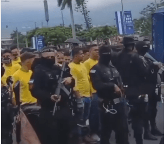 Gobierno de Bukele aplica «Plan cero Ocio» para que presos limpien las&nbsp;calles