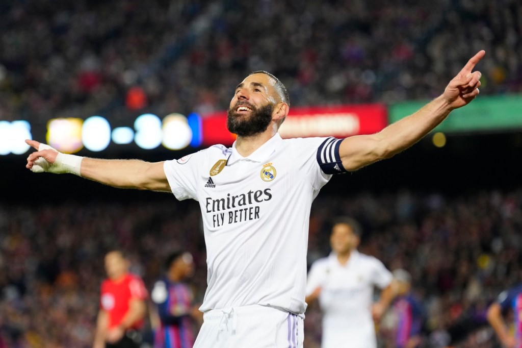 Un Real Madrid de ‘Champions’ sella el pase a la final al son de&nbsp;Benzema