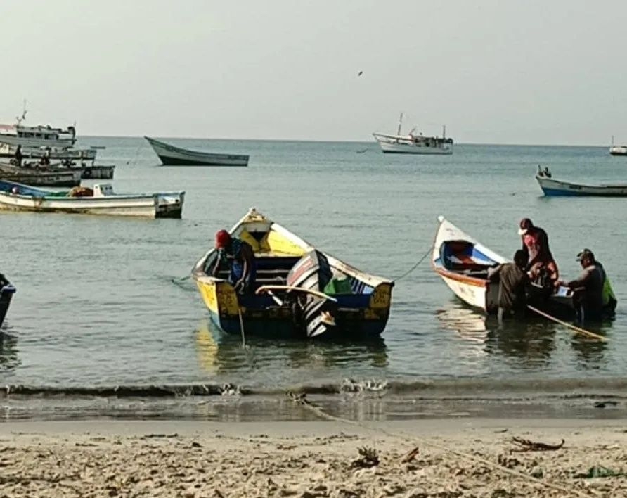 Naufragó peñero con tres pescadores a bordo en Nueva&nbsp;Esparta