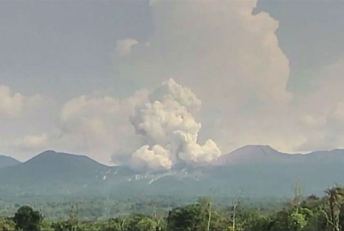 Volcán en Costa Rica hizo&nbsp;erupción