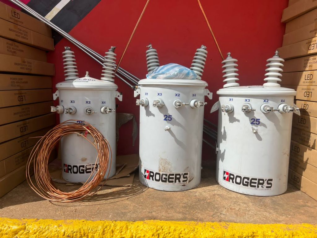 Alcaldía de Guanipa recibió dotación para iluminar tramo importante de la Av.&nbsp;Mariño