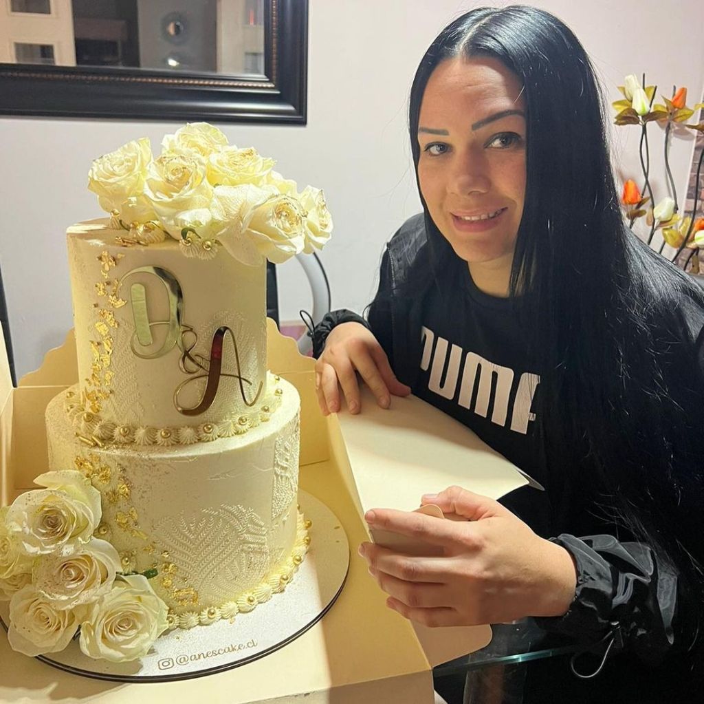 ¡Una guerrera! Lo más difícil para Ane María Cruz tras 5 años en Santiago ha sido desprenderse del cuidado de sus hijos desde la mañana hasta el inicio de la&nbsp;noche.