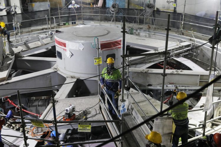 China inaugura el mayor complejo híbrido de energía solar e hidroeléctrica del&nbsp;mundo