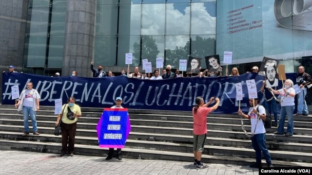 Tarek William Saab reafirma que los seis detenidos “no son&nbsp;sindicalistas”