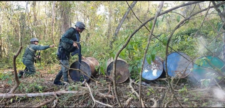 FANB desmantela cinco minas de minería ilegal en Cerro Yapacana en&nbsp;Amazonas