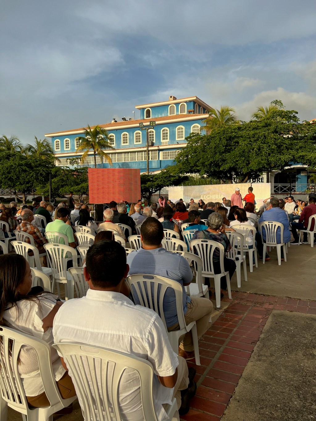 «Dimes y diretes del Plan de Desarrollo Urbano de Lechería&nbsp;PDUL»