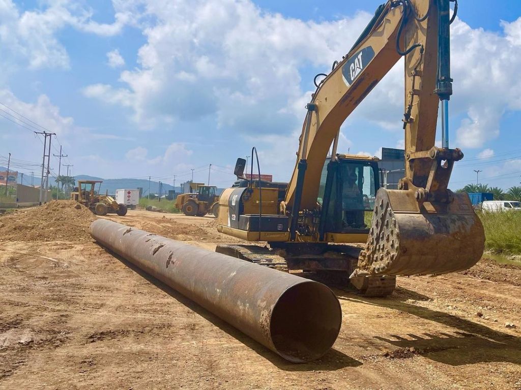 Continúa rehabilitación de la avenida Principal de&nbsp;Mesones