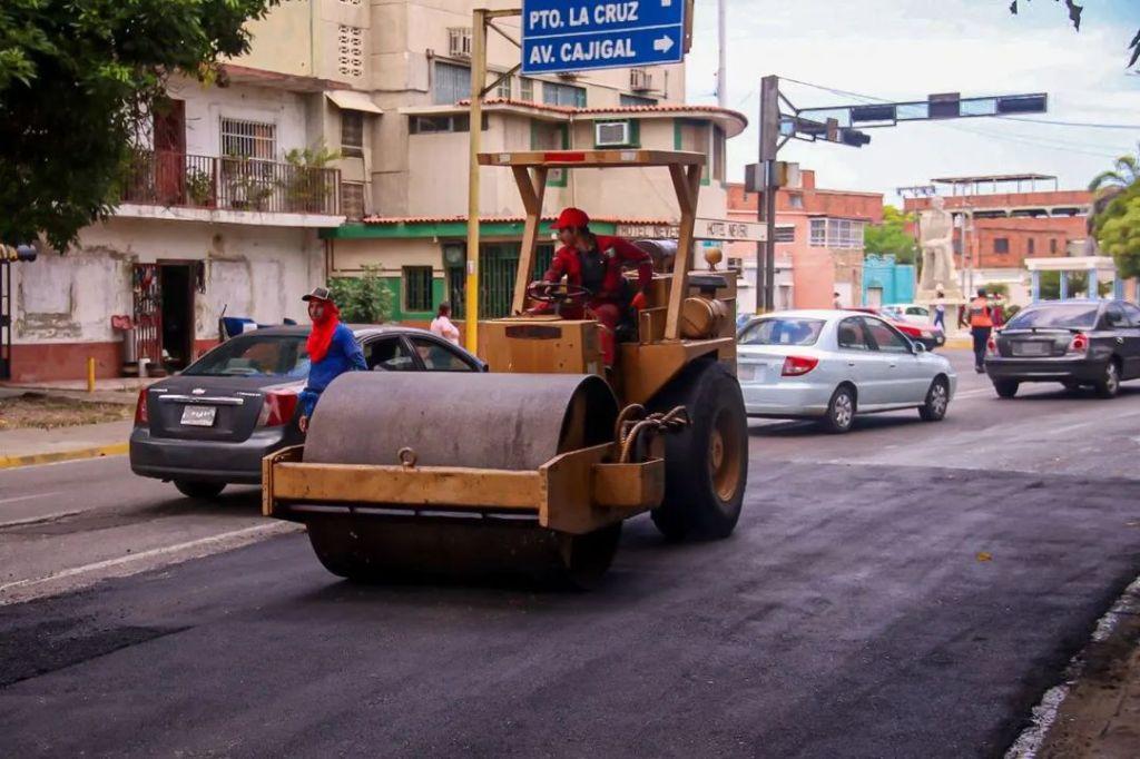 Avanza plan de Bacheo en Av. Fuerzas Armadas de&nbsp;Barcelona