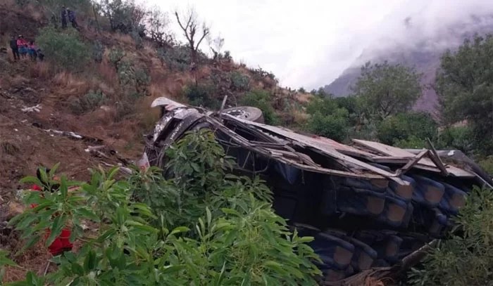 Cuatro venezolanos heridos en el volcamiento de un&nbsp;autobús