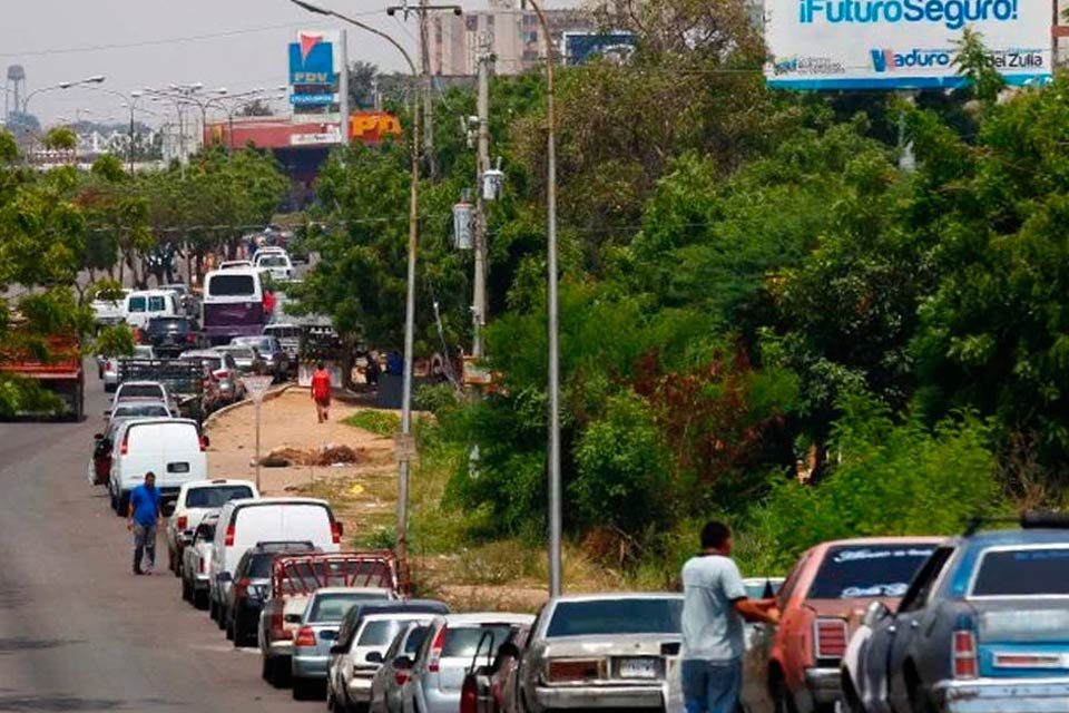 Producción de gasolina en Venezuela no llegaría a 100.000 barriles&nbsp;diarios