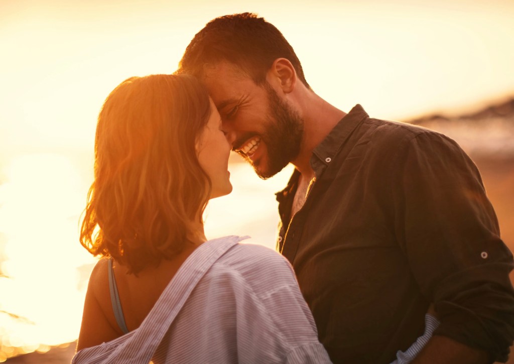 Experto afirma que los hombres son más rápidos en decir «te amo» en una relación que las&nbsp;mujeres